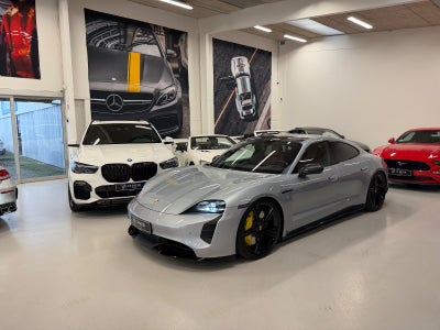 Porsche Taycan Turbo  Performance+  4d