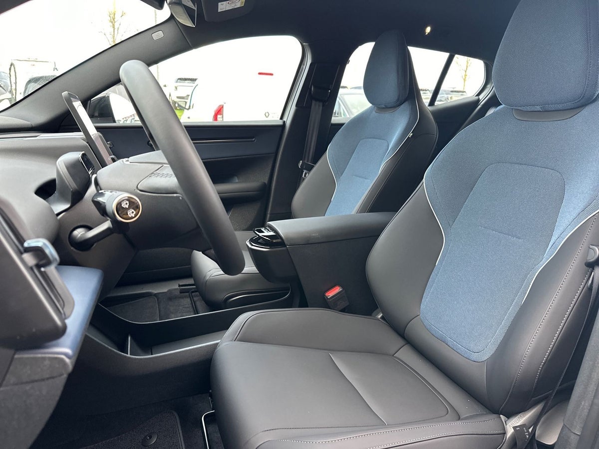 Volvo EX30 Extended Range Plus billede 11