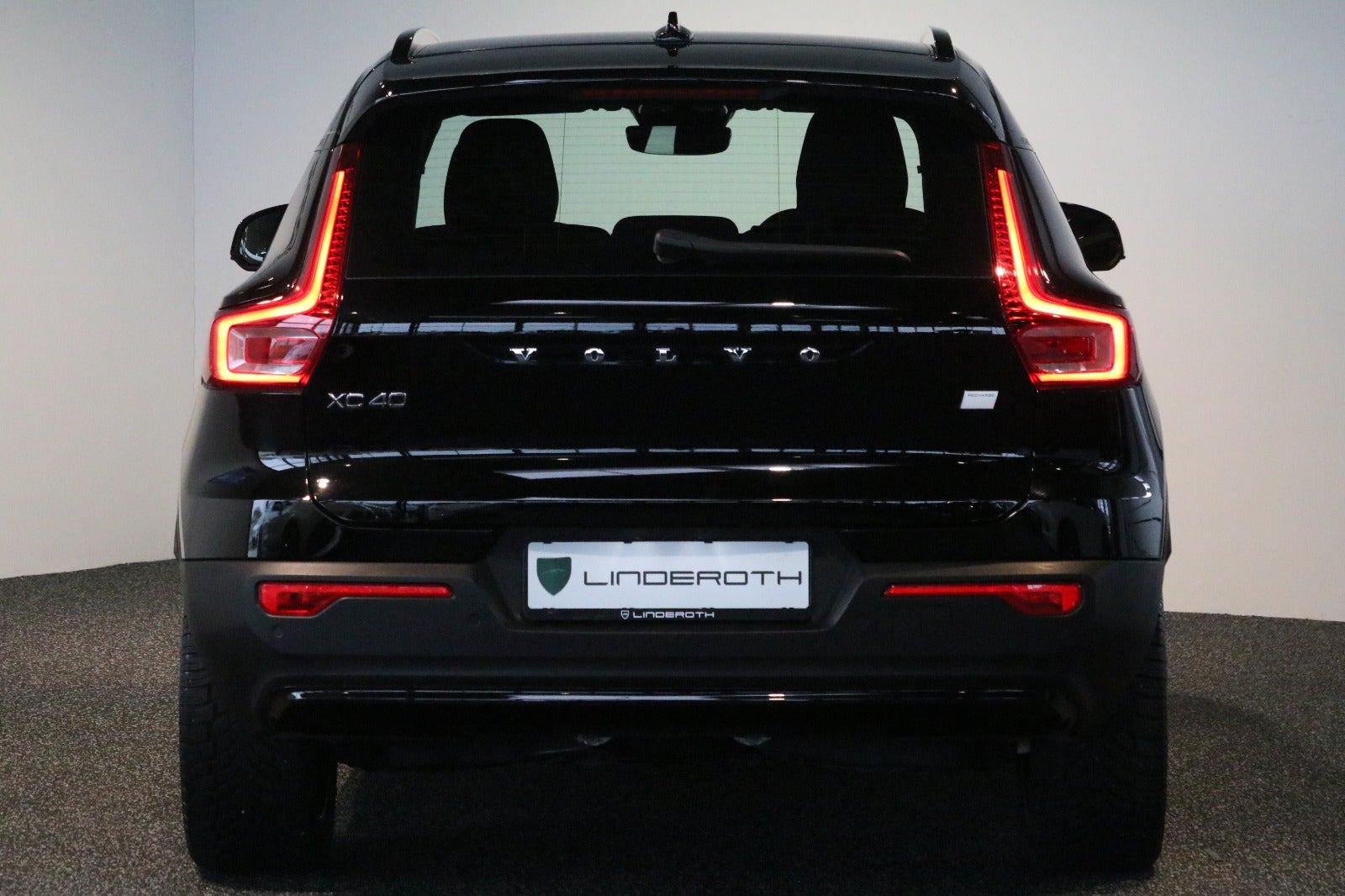 Volvo XC40 P6 ReCharge Plus 5d - 4