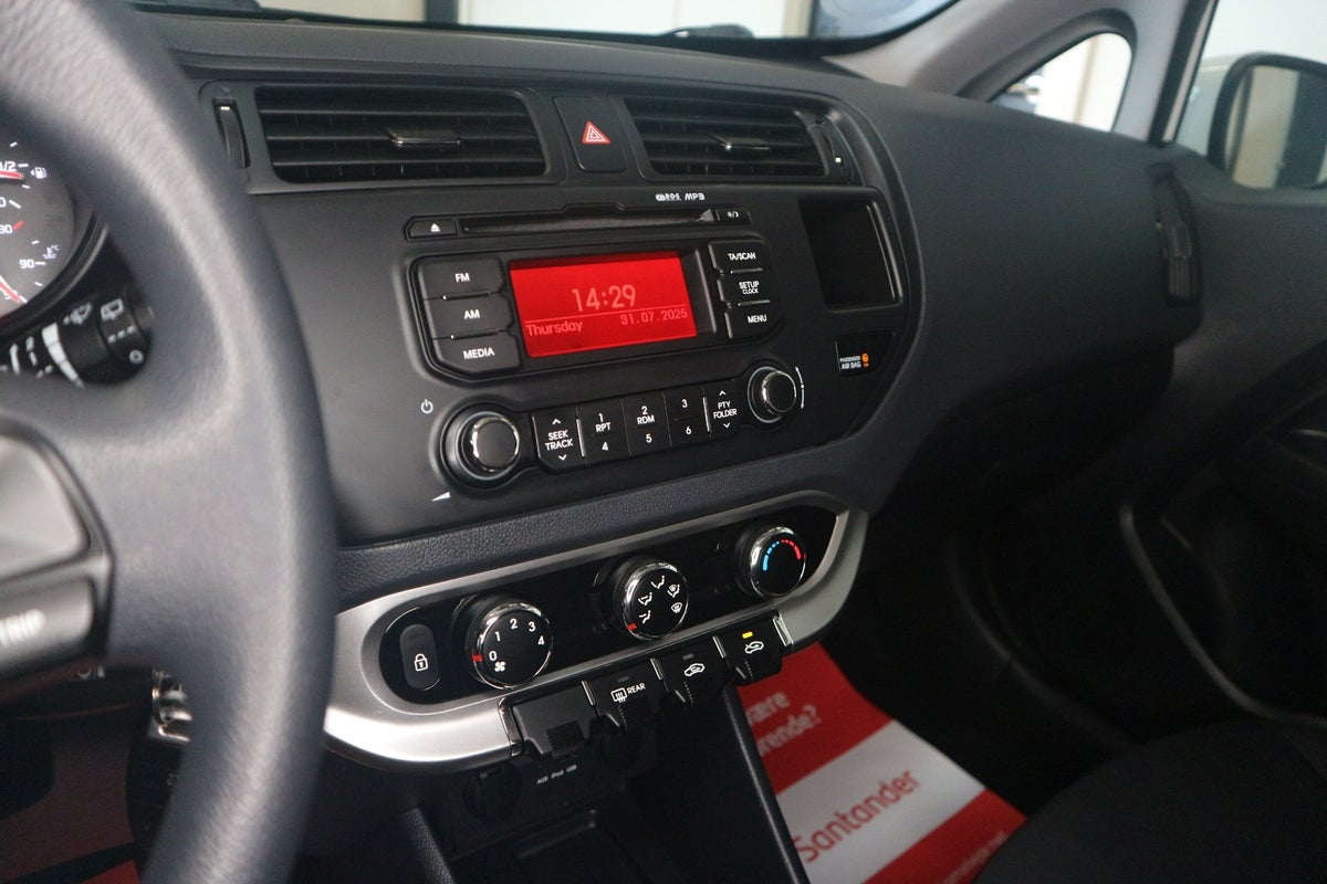 Kia Rio CVVT Active
