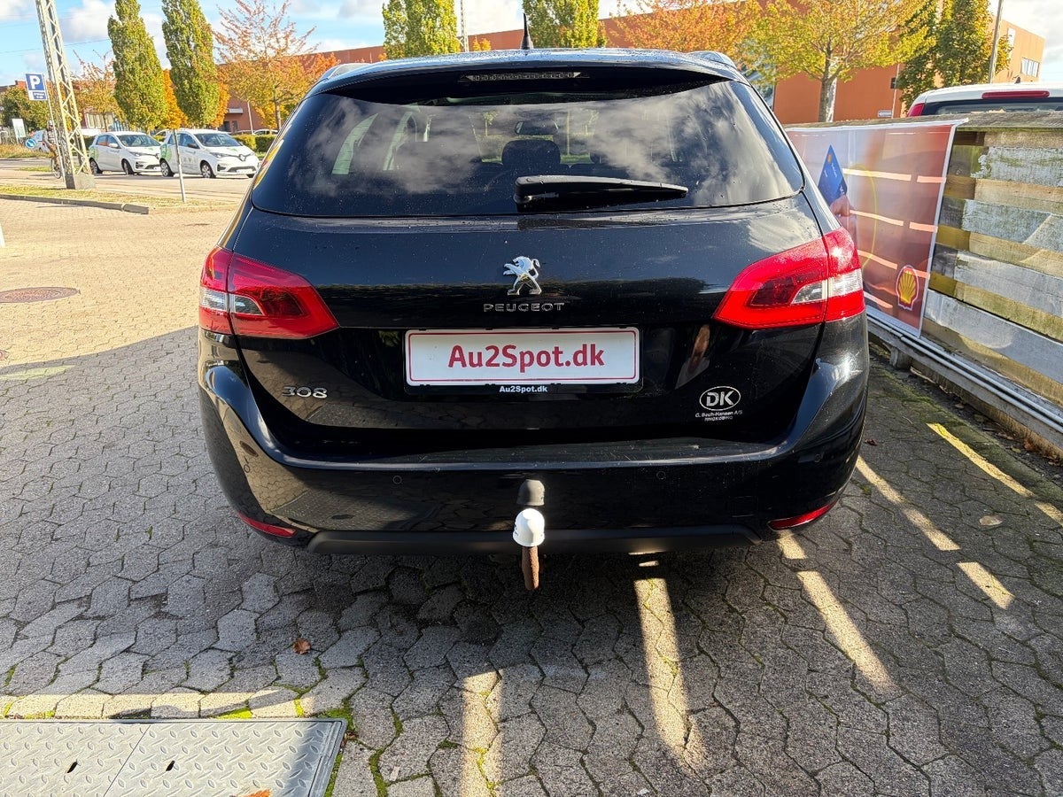 Peugeot 308 BlueHDi 120 Style Sky SW