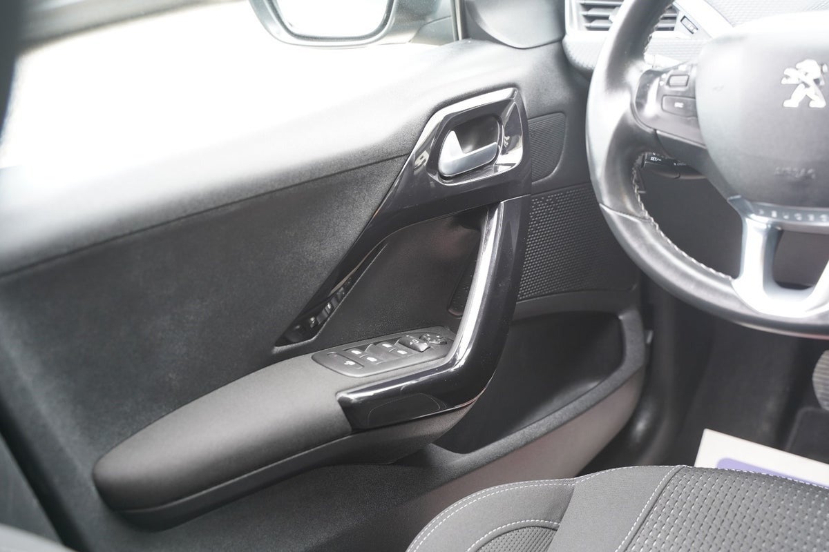 Billede af Peugeot 208 1,2 VTi 82 Selection