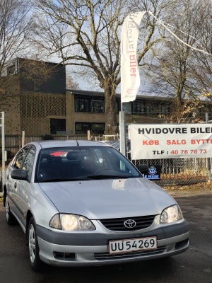 Toyota Avensis 1,8 VVT-i Terra 4d