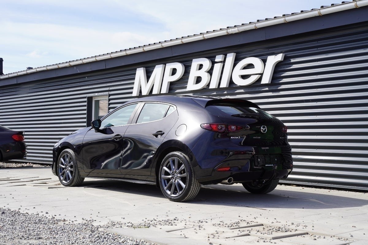 Billede af Mazda 3 1,8 SkyActiv-D 116 Sky aut.