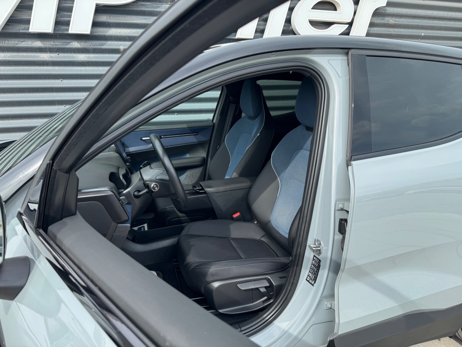 Billede af Volvo EX30  Extended Range Plus