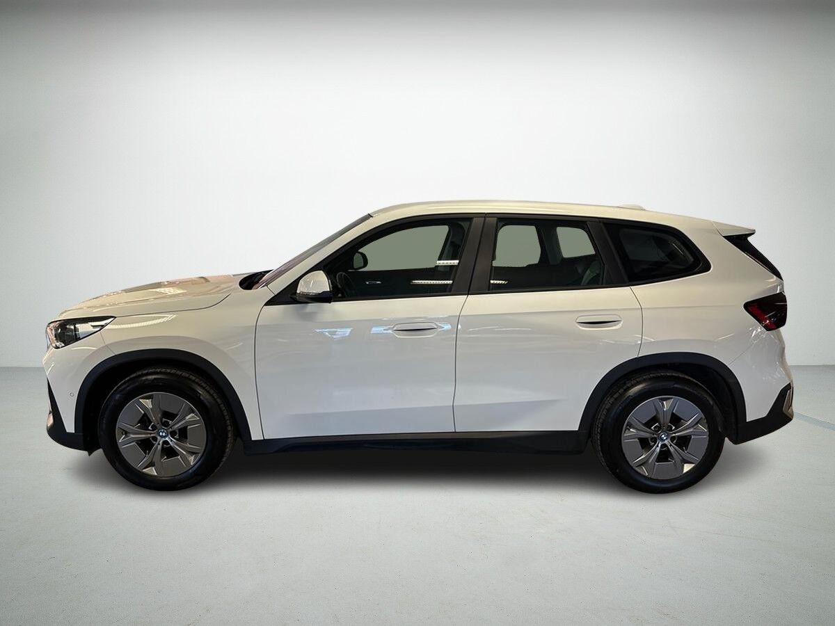 BMW iX1 xDrive30 billede 5