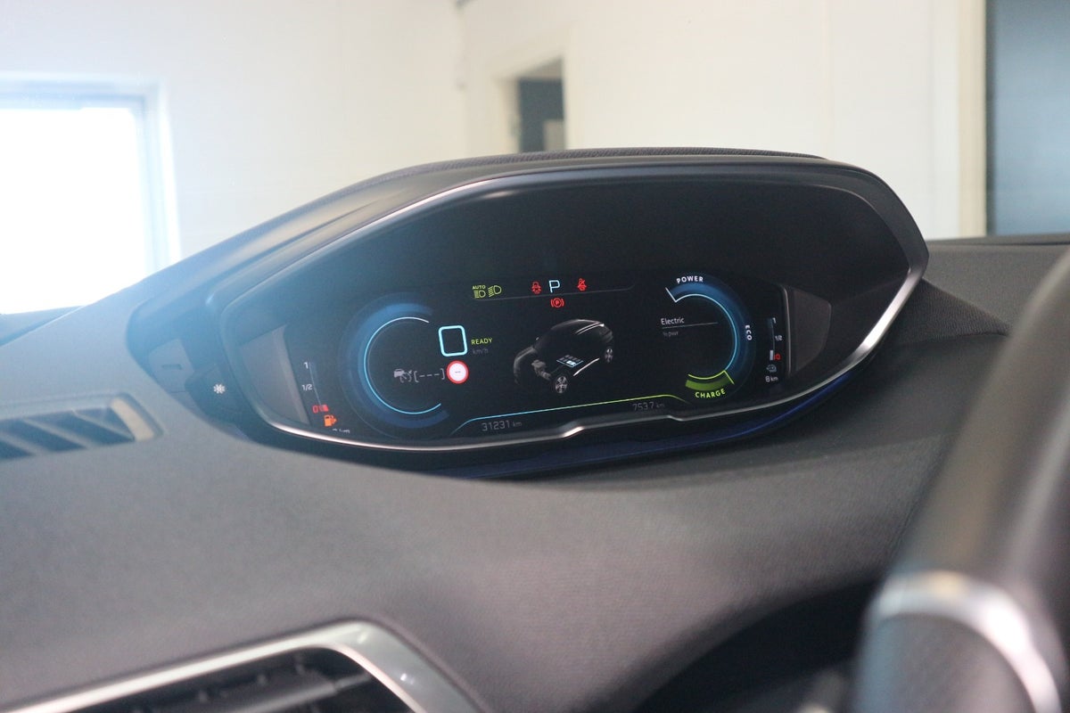 Peugeot 3008 Hybrid GT Black Pack EAT8