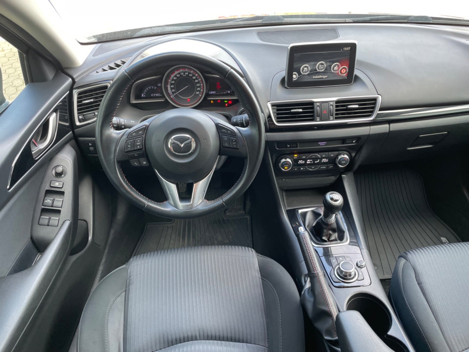 Mazda 3 2016