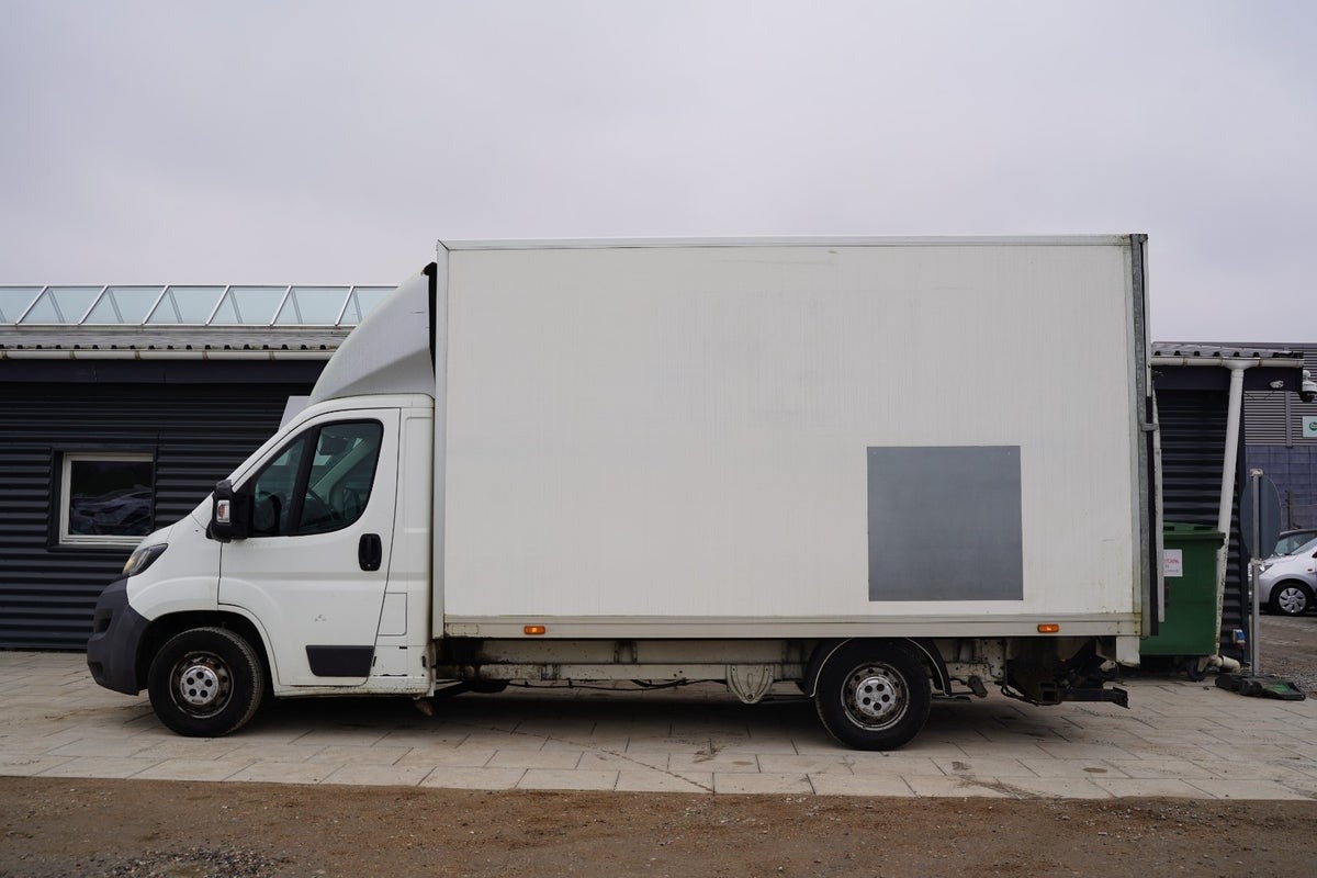 Billede af Peugeot Boxer 335 2,2 HDi 130 Alukasse m/lift