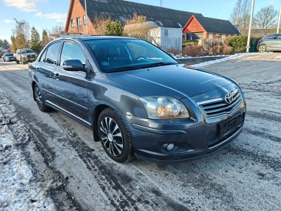 Toyota Avensis 2,0 VVT-i Executive 4d