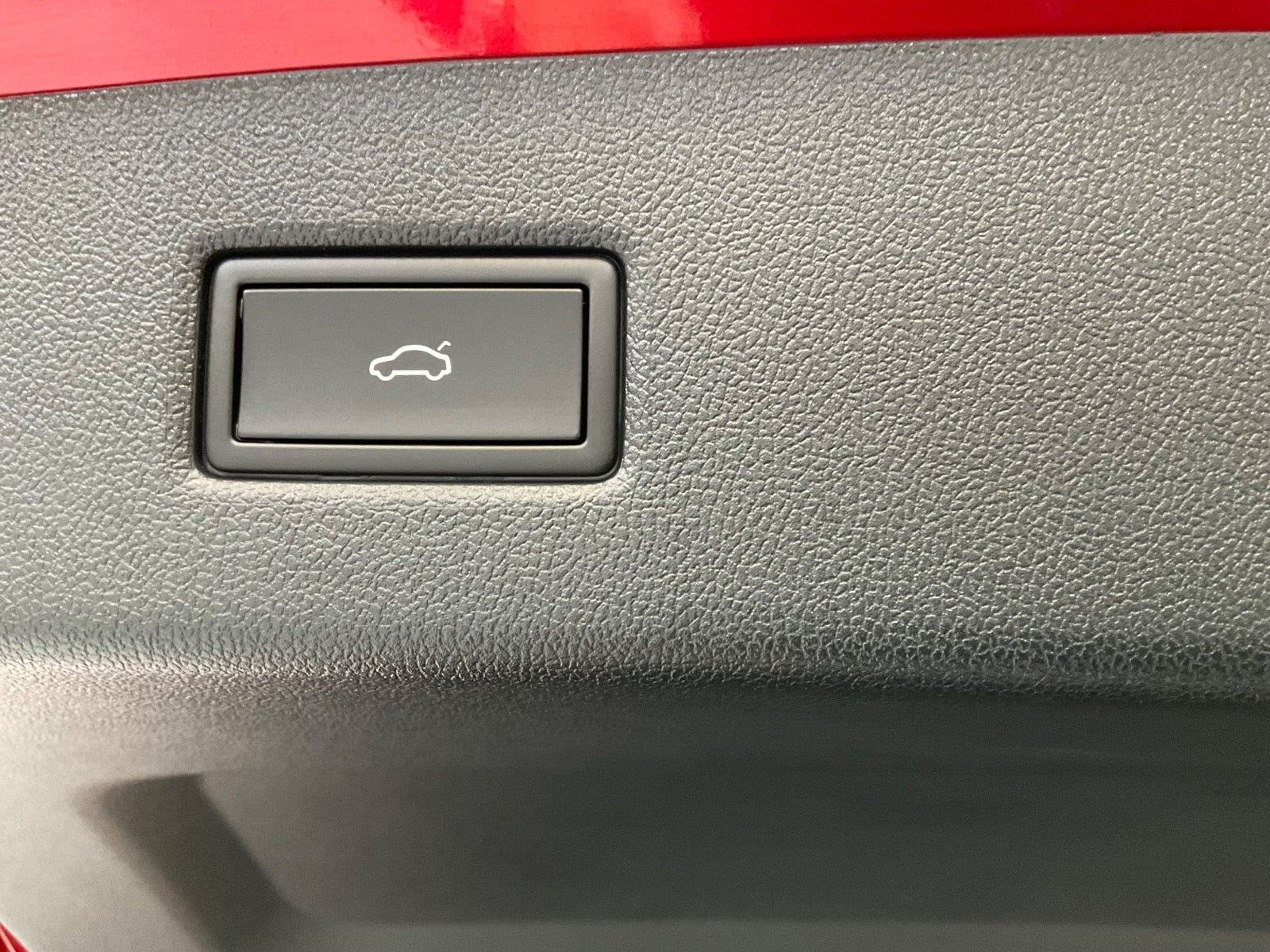 Ford Explorer 82 Select Extended Range 5d - 7