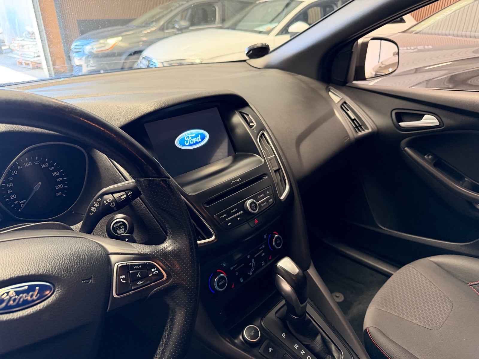 Ford Focus TDCi 120 ST-Line stc. aut. - billede 10