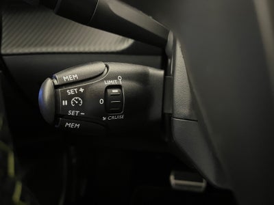Peugeot e-2008 54 GT Van