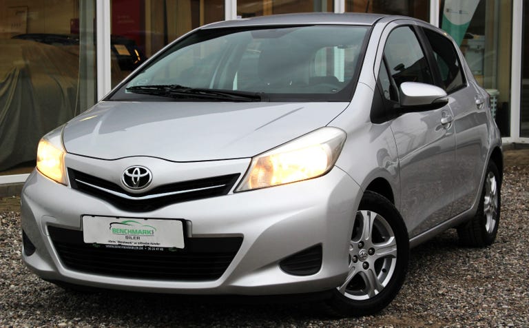 Toyota Yaris VVT-i T2