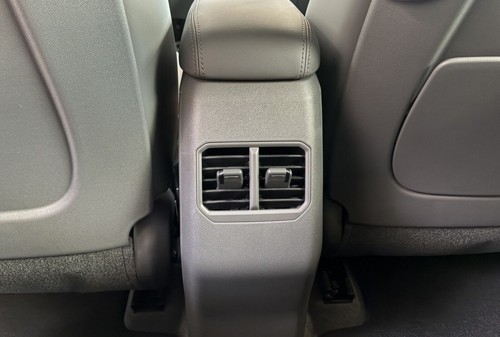 Kia EV2 Long Range Black-Line