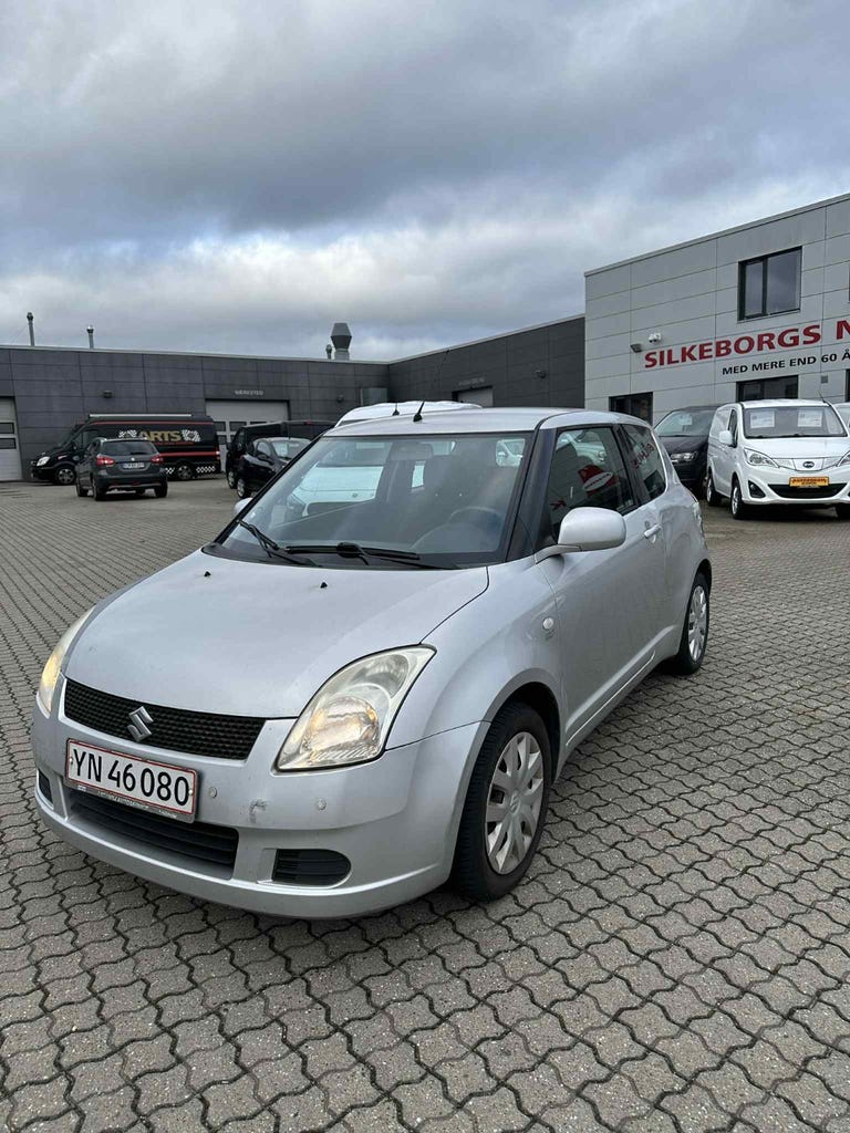 Suzuki Swift GLS