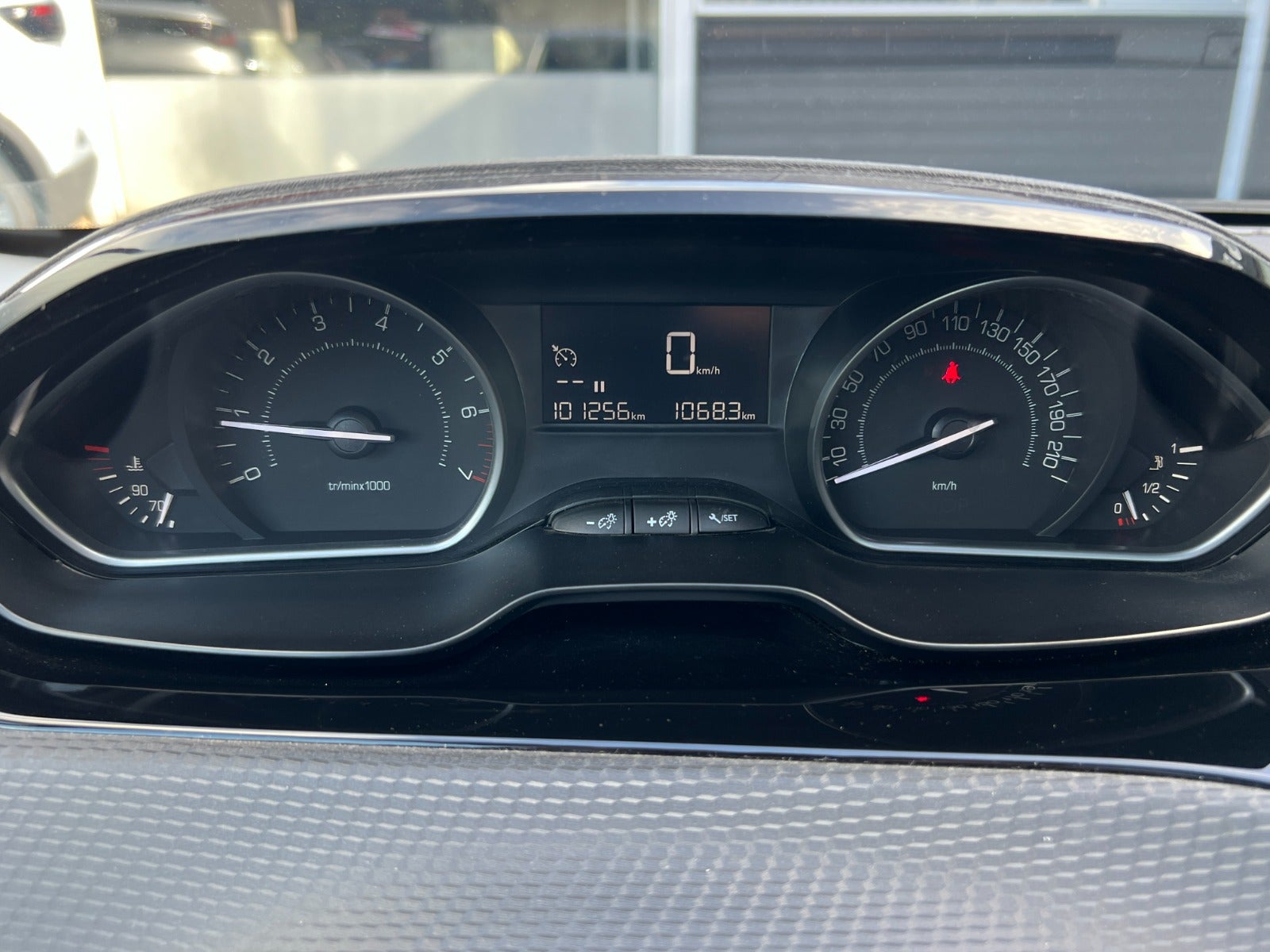 Billede af Peugeot 208 1,2 e-THP 110 Active