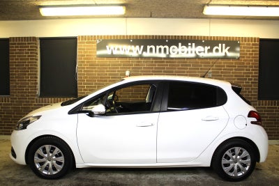 Peugeot 208 VTi 82 Strike