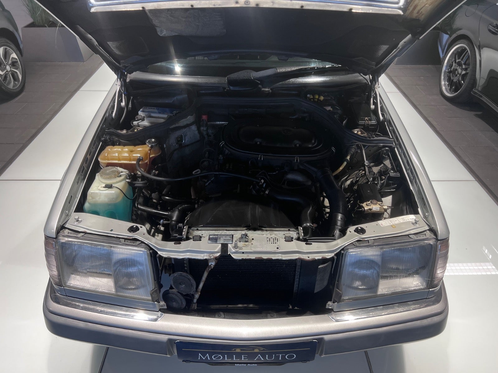 Billede af Mercedes 230 CE 2,3 Coupé aut.