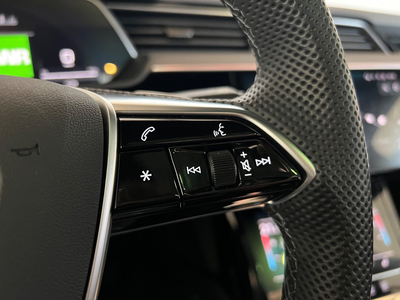 Audi e-tron Black Edition S-line quattro