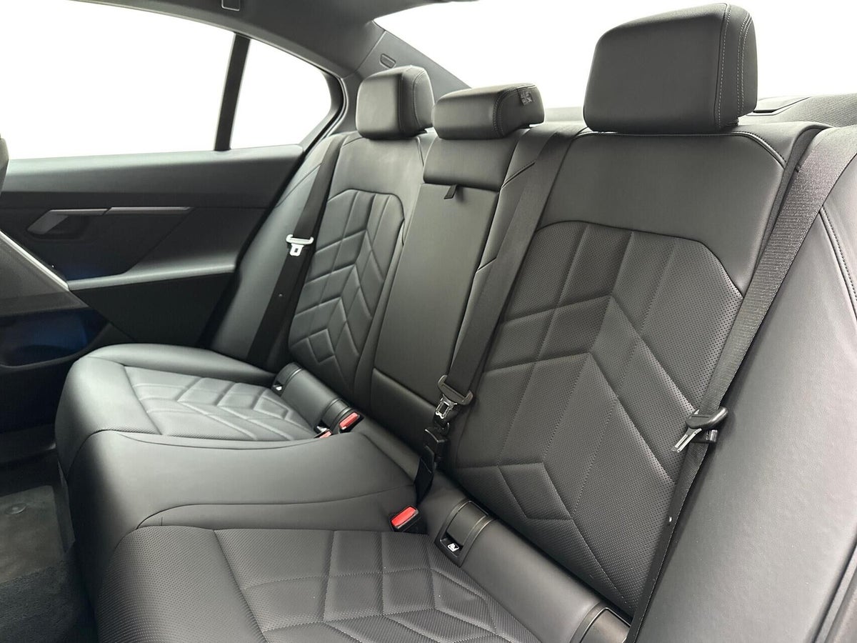 BMW i5 eDrive40 Sport Line billede 13