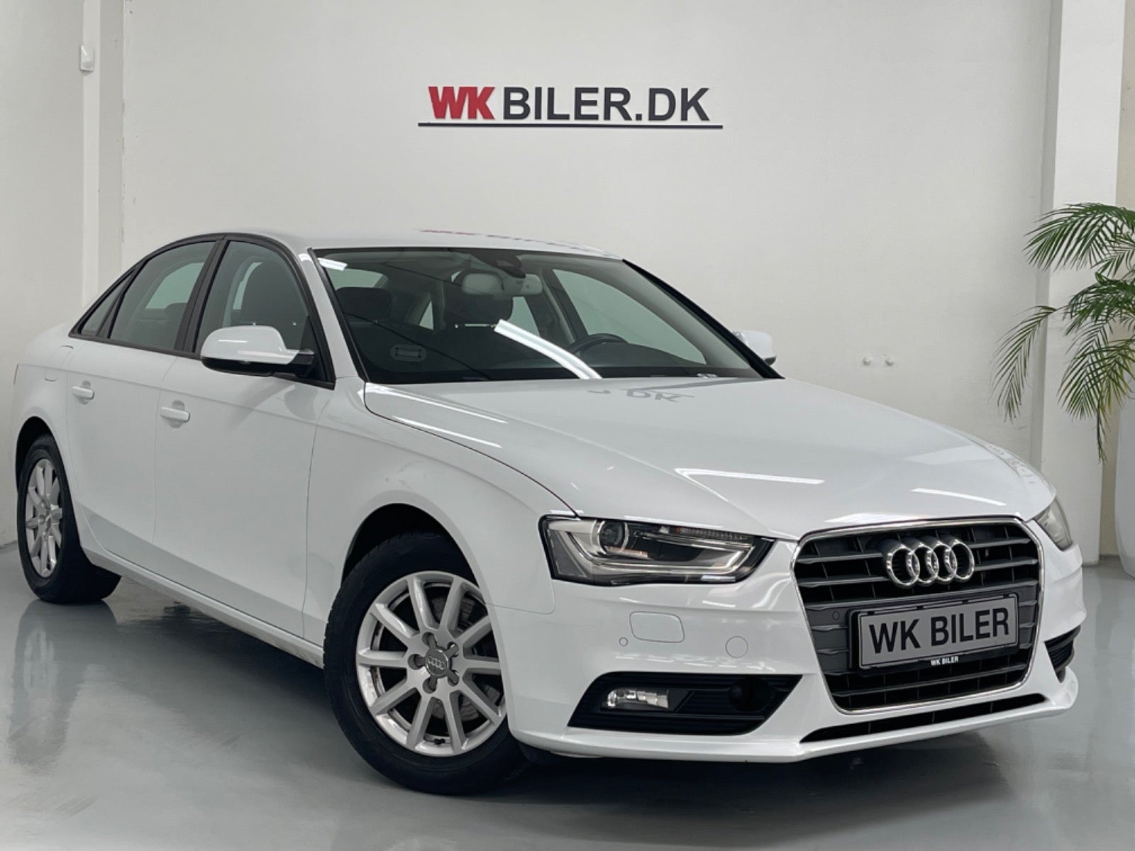 Audi A4 2014