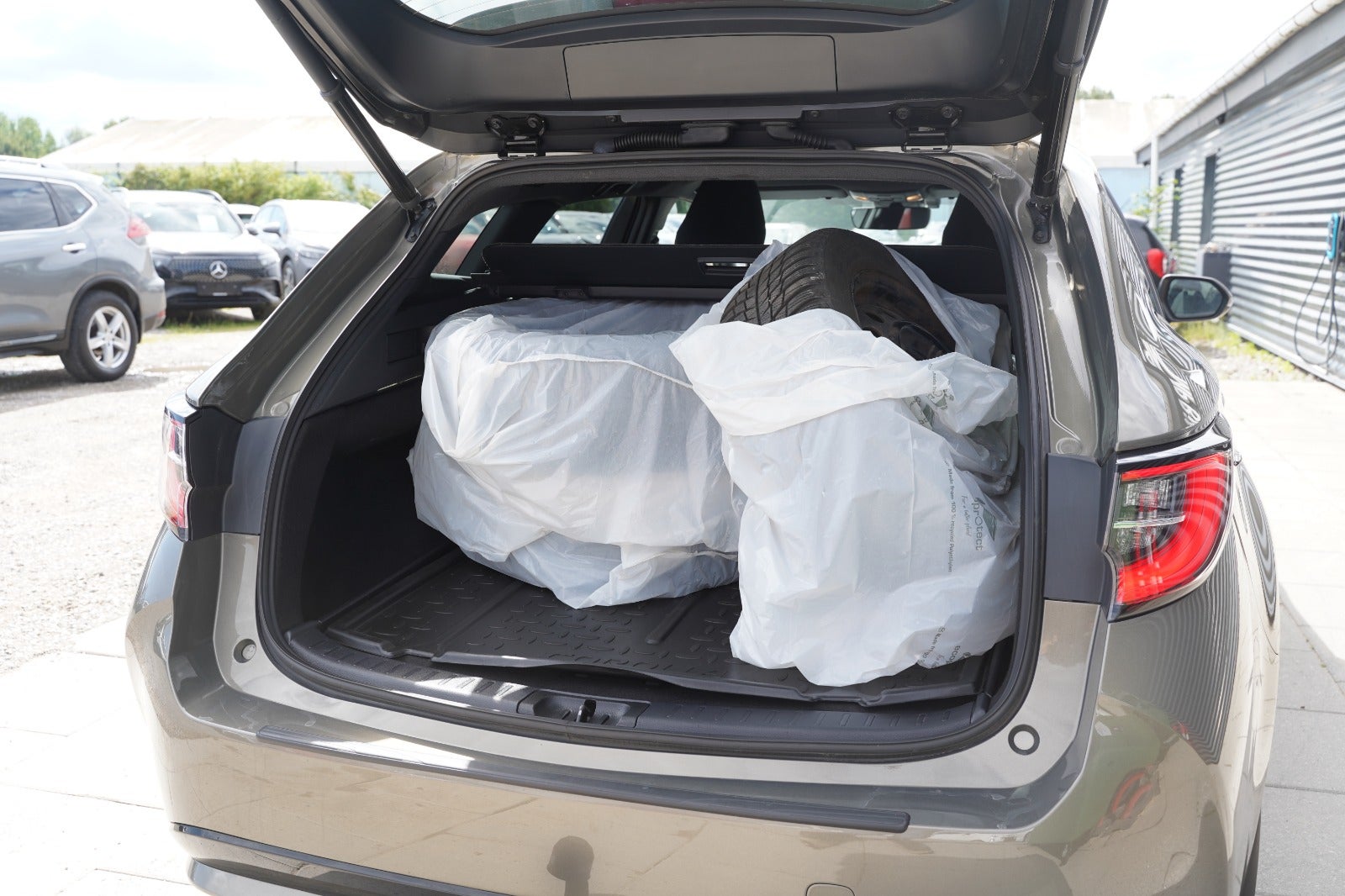 Billede af Toyota Corolla 1,8 Hybrid Active Smart Touring Sports MDS
