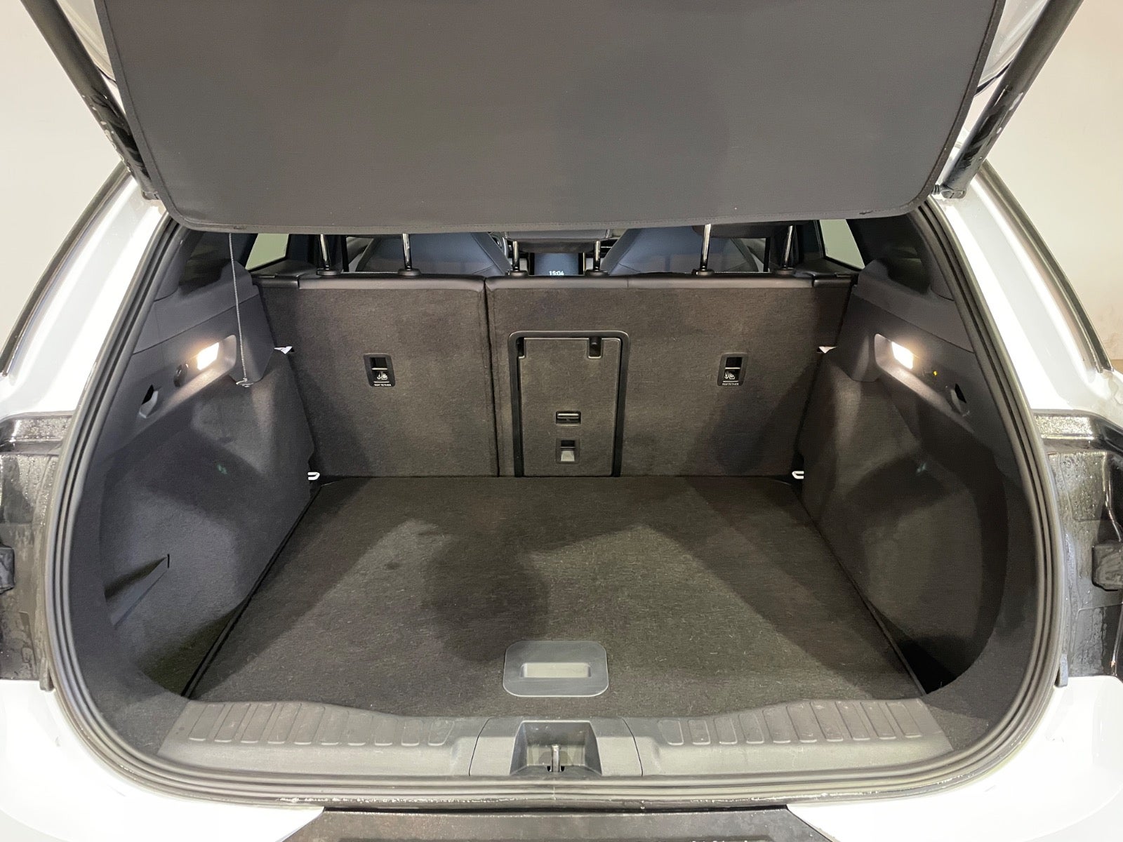 Ford Explorer Select Extended Range