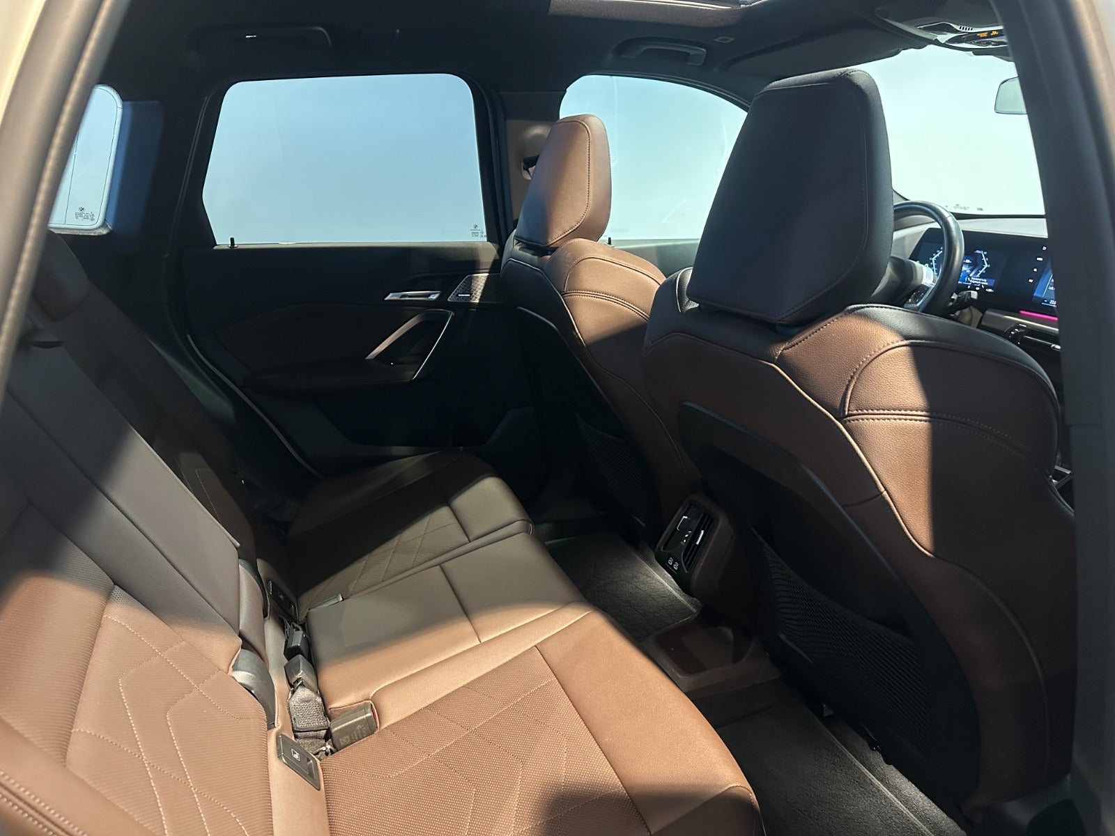 BMW iX1 xDrive30 M-Sport 5d - 8