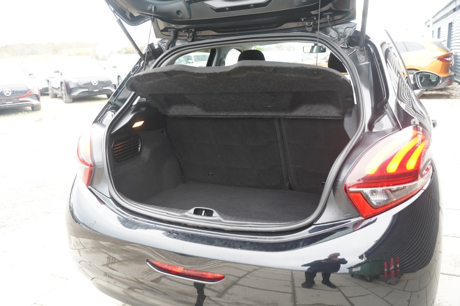 Billede af Peugeot 208 1,6 BlueHDi 100 Envy