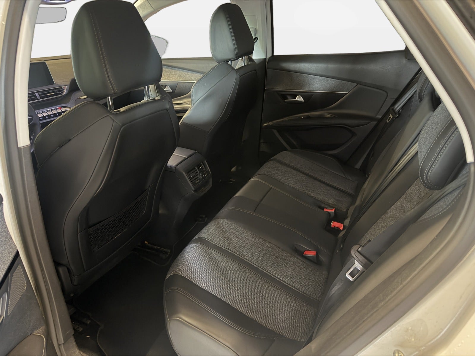 Billede af Peugeot 3008 1,6 Hybrid Allure Limited EAT8