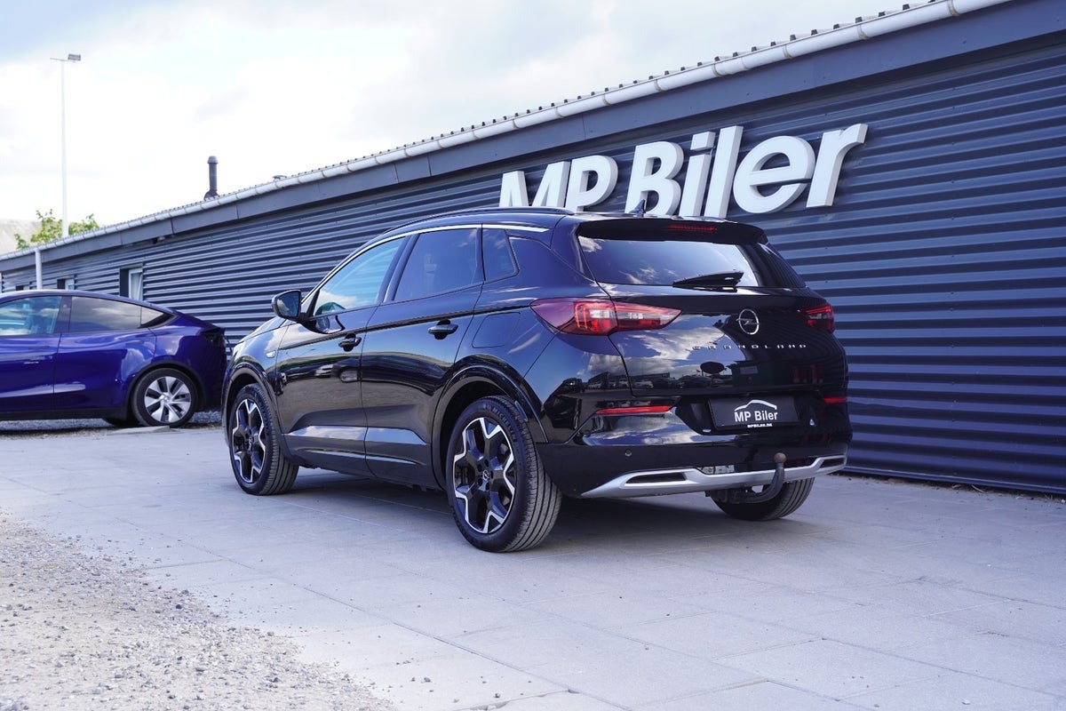 Billede af Opel Grandland 1,6 Hybrid Ultimate aut.