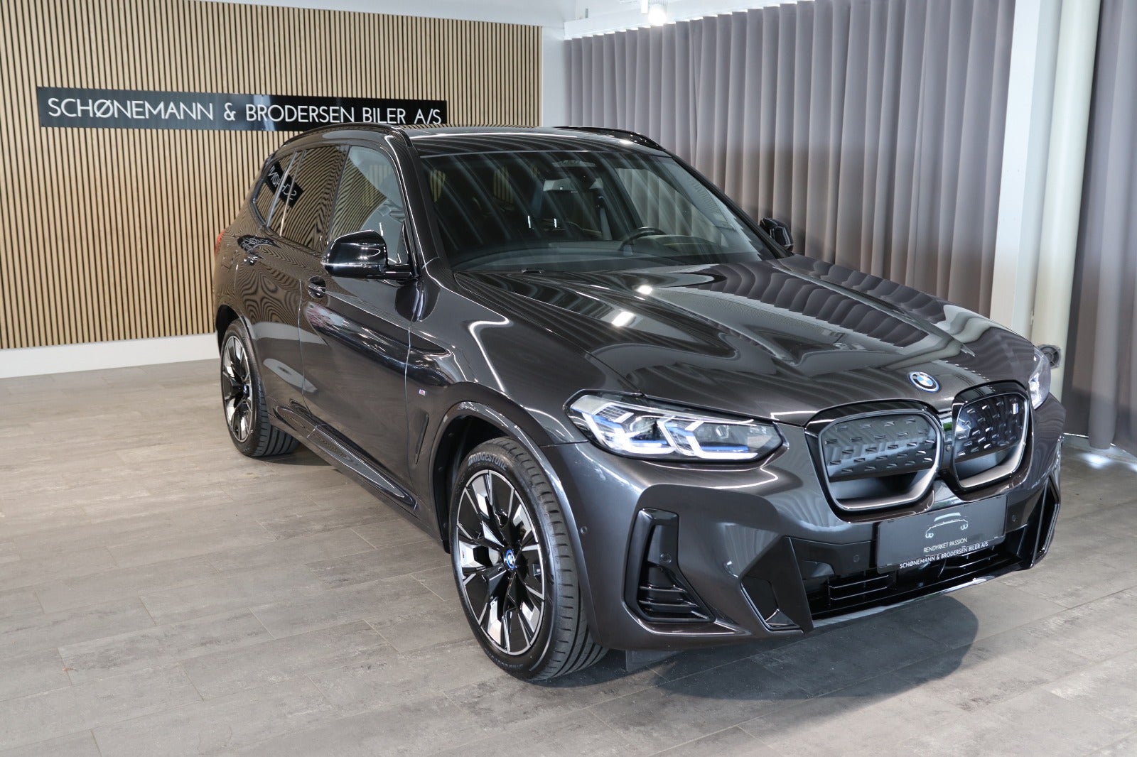 Billede af BMW iX3  Charged Plus M-Sport