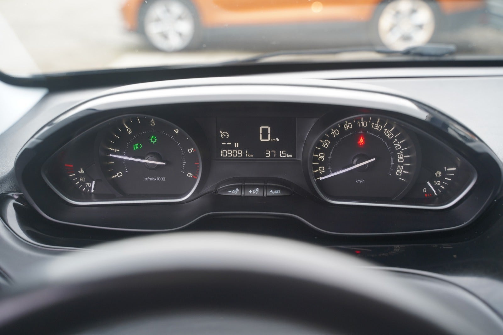 Billede af Peugeot 208 1,6 BlueHDi 100 Envy