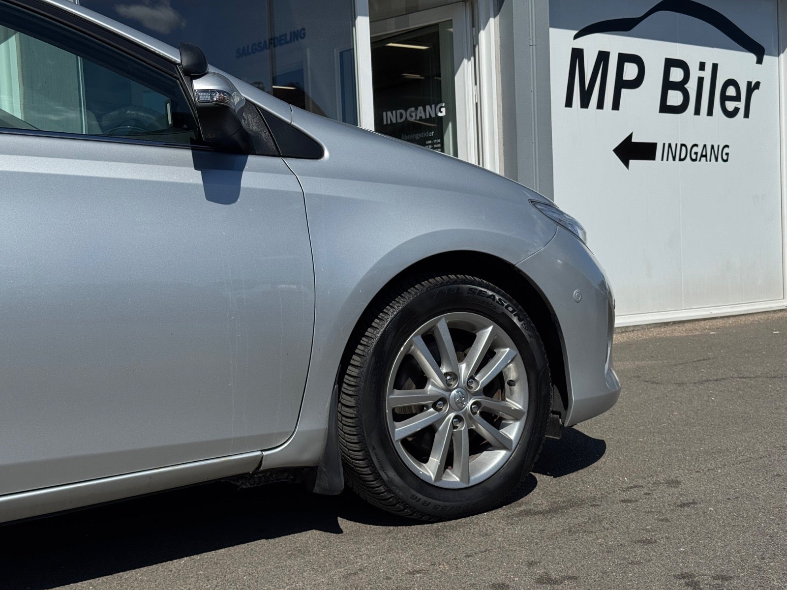 Billede af Toyota Auris 2,0 D-4D T2