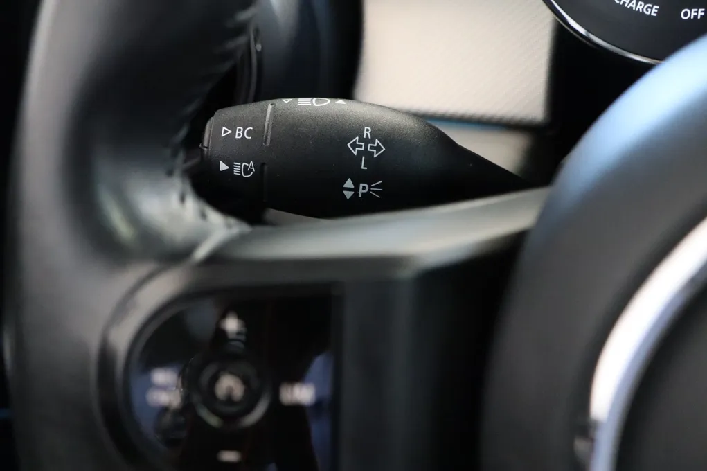 MINI Cooper SE Camden Edition