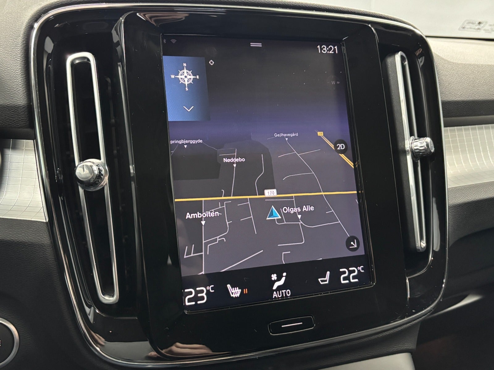 Billede af Volvo XC40 2,0 T4 190 Momentum aut.