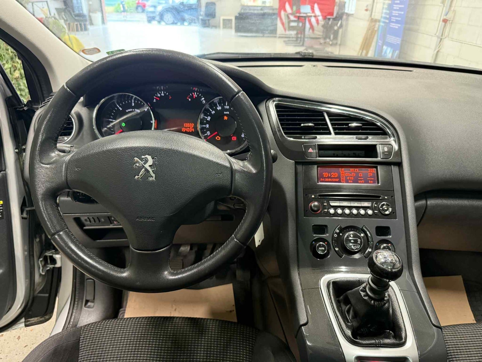 Billede af Peugeot 5008 1,6 HDi 114 Style 7prs