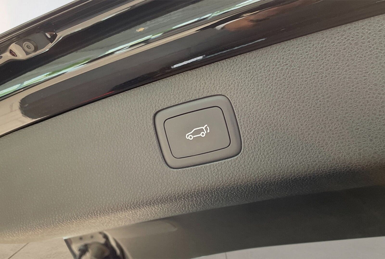 MG EHS PHEV Luxury