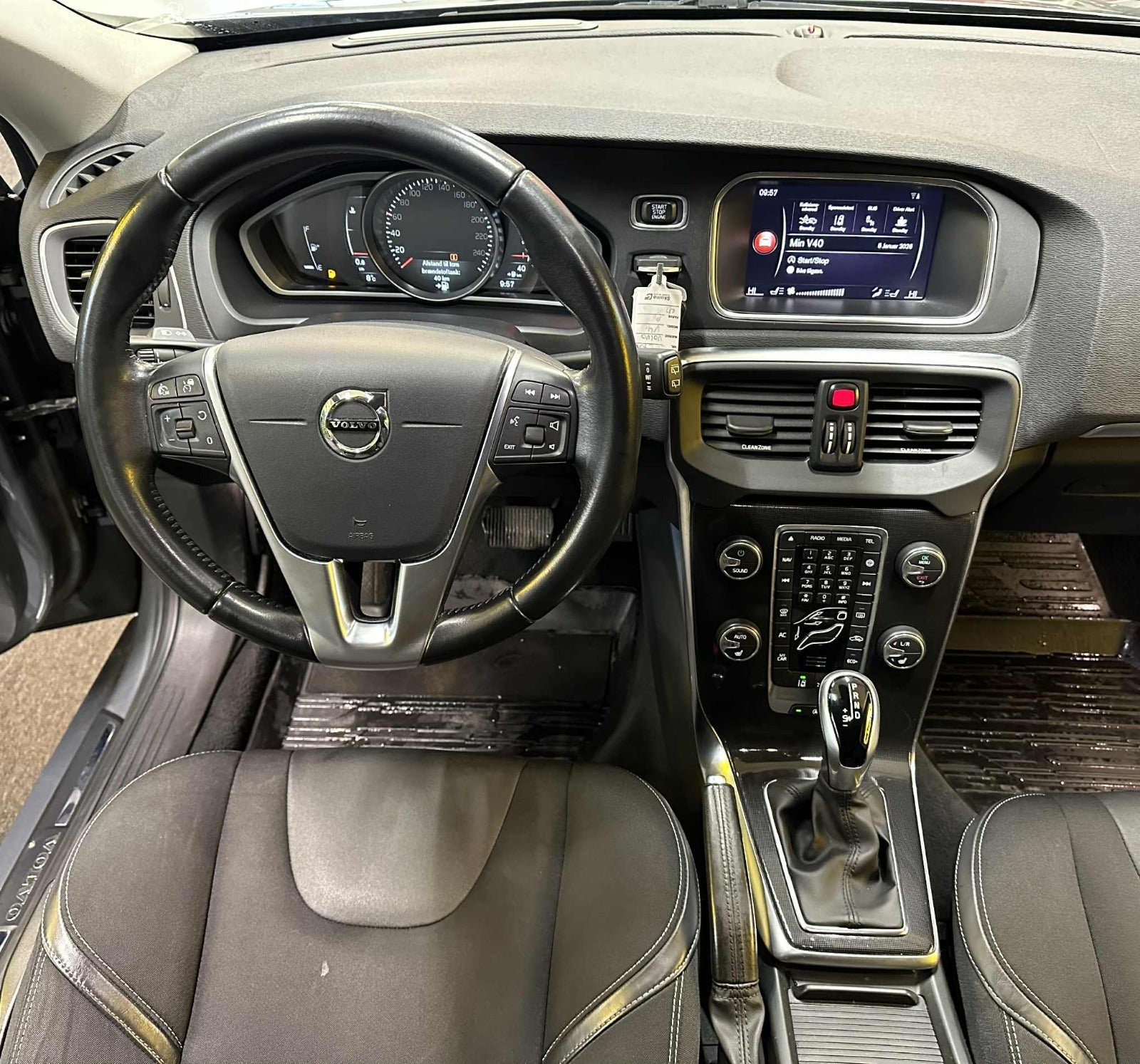 Billede af Volvo V40 2,0 D2 120 Momentum aut.