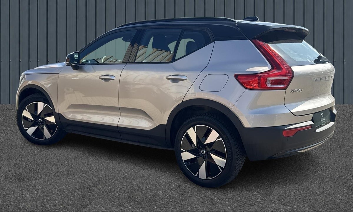 Volvo XC40 ReCharge Extended Range Core thumbnail 4