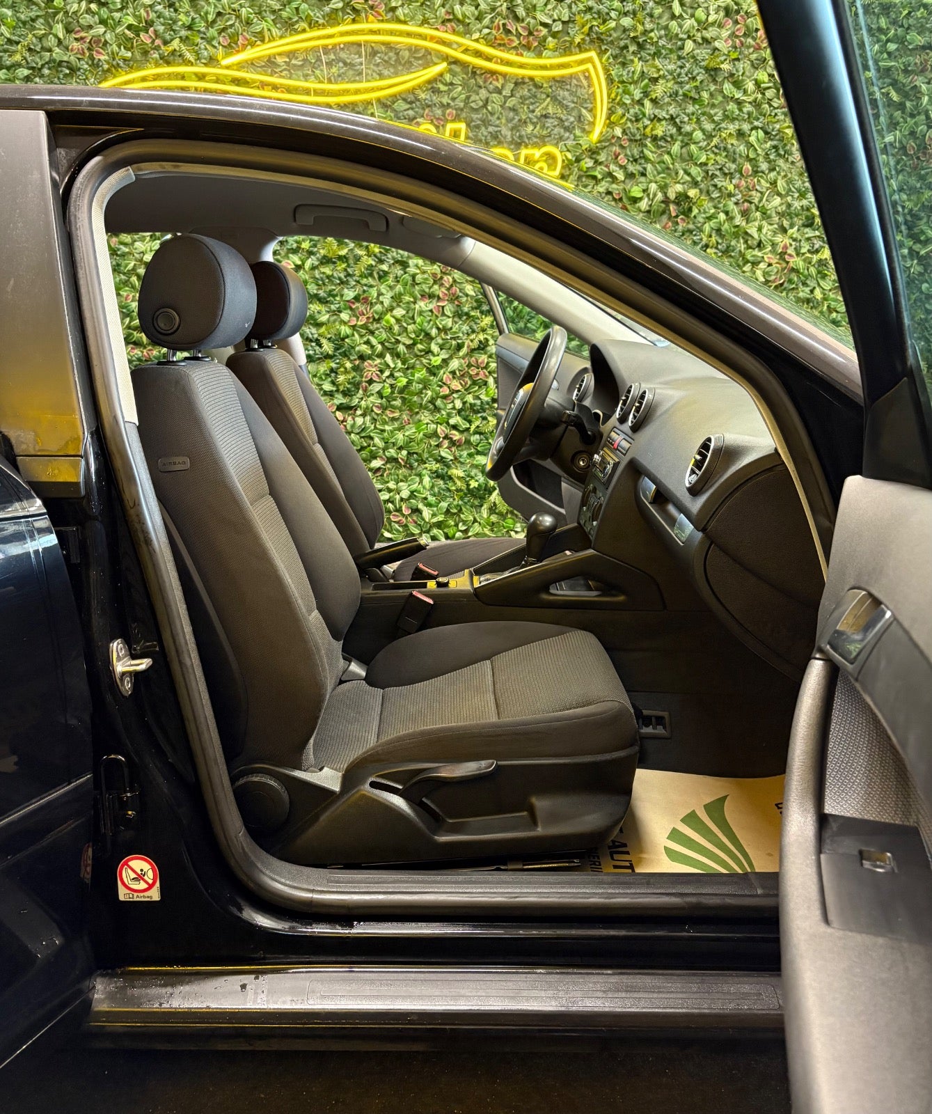 Billede af Audi A3 1,6 Attraction Sportback aut.