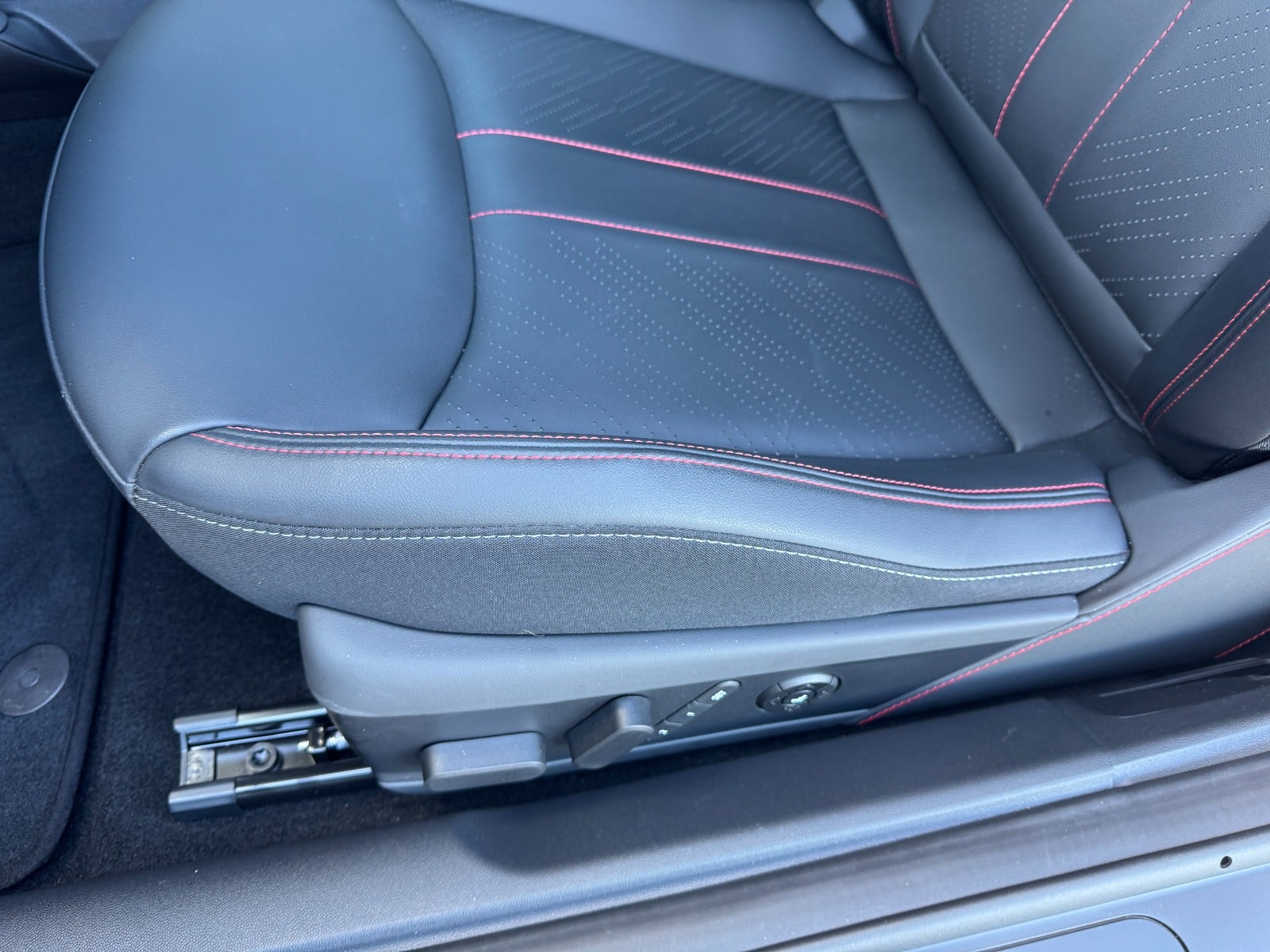 MINI Cooper SE JCW Trim XL 3d - 10