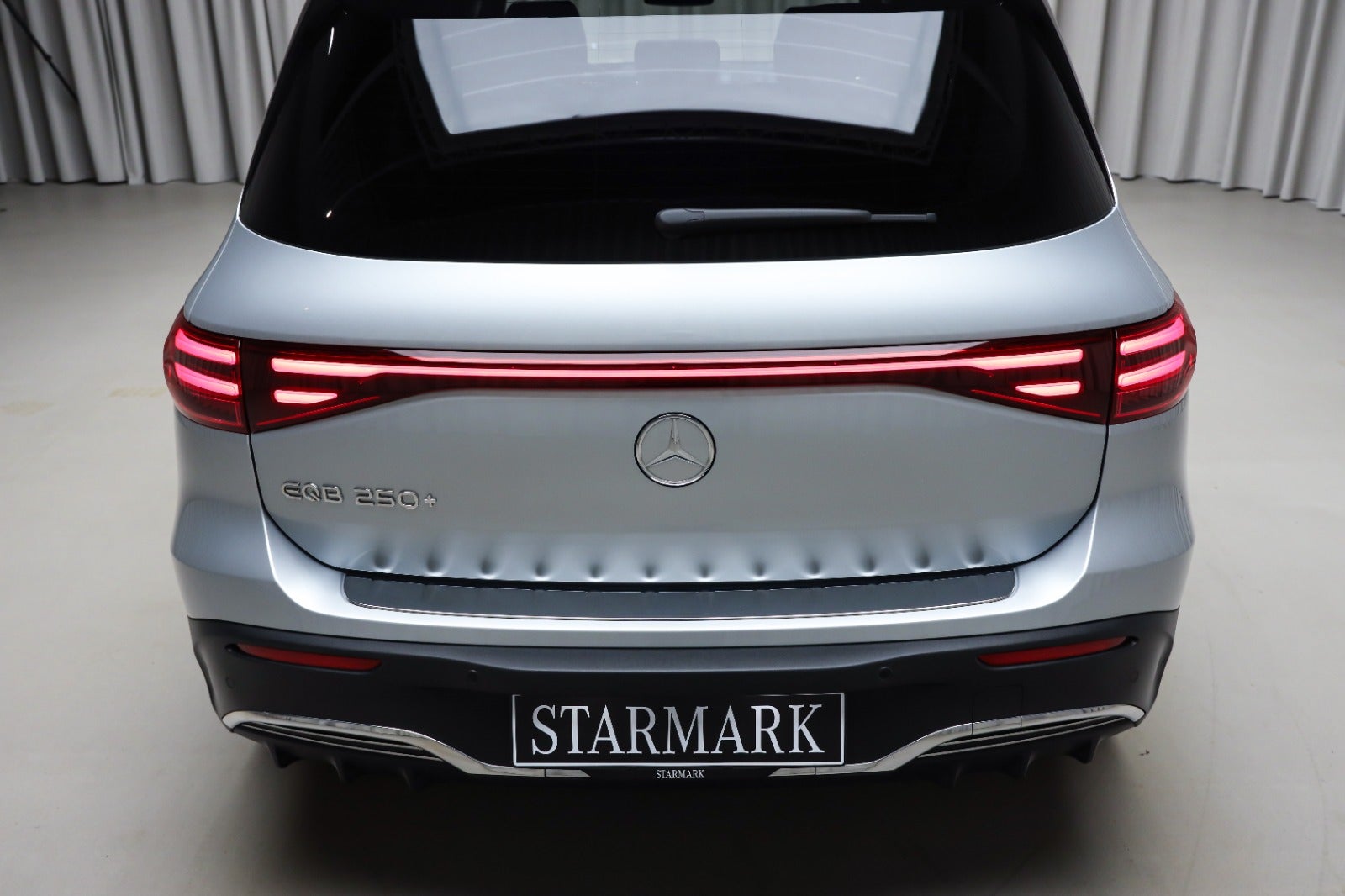 Mercedes-Benz EQB 250+