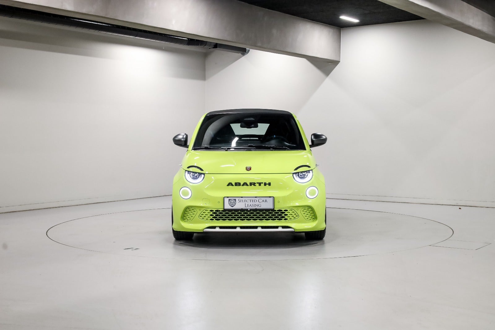 Abarth 500e Scorpionissima Cabrio