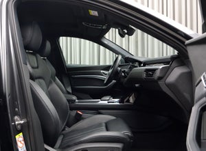 Audi e-tron S-line Sportback quattro