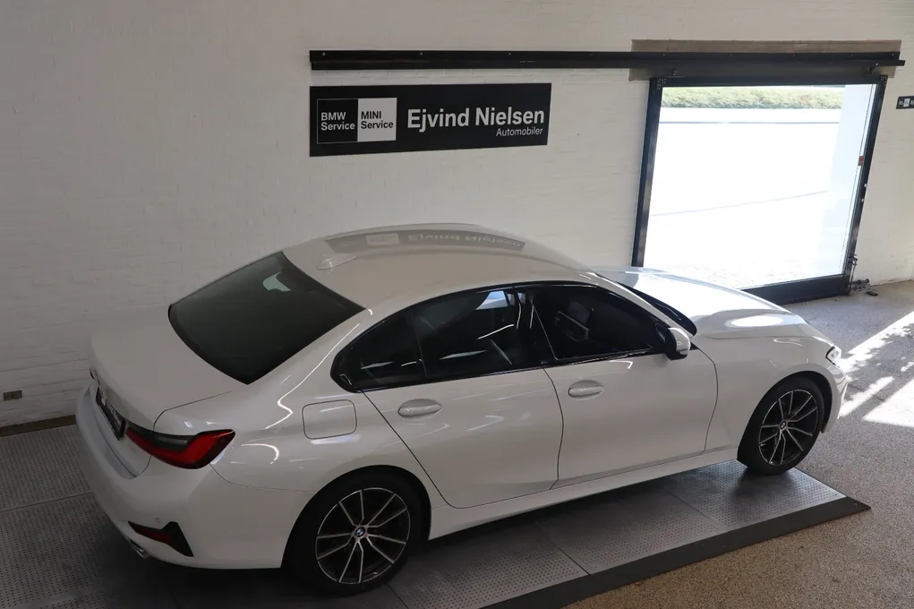 BMW 320d Sport Line aut.
