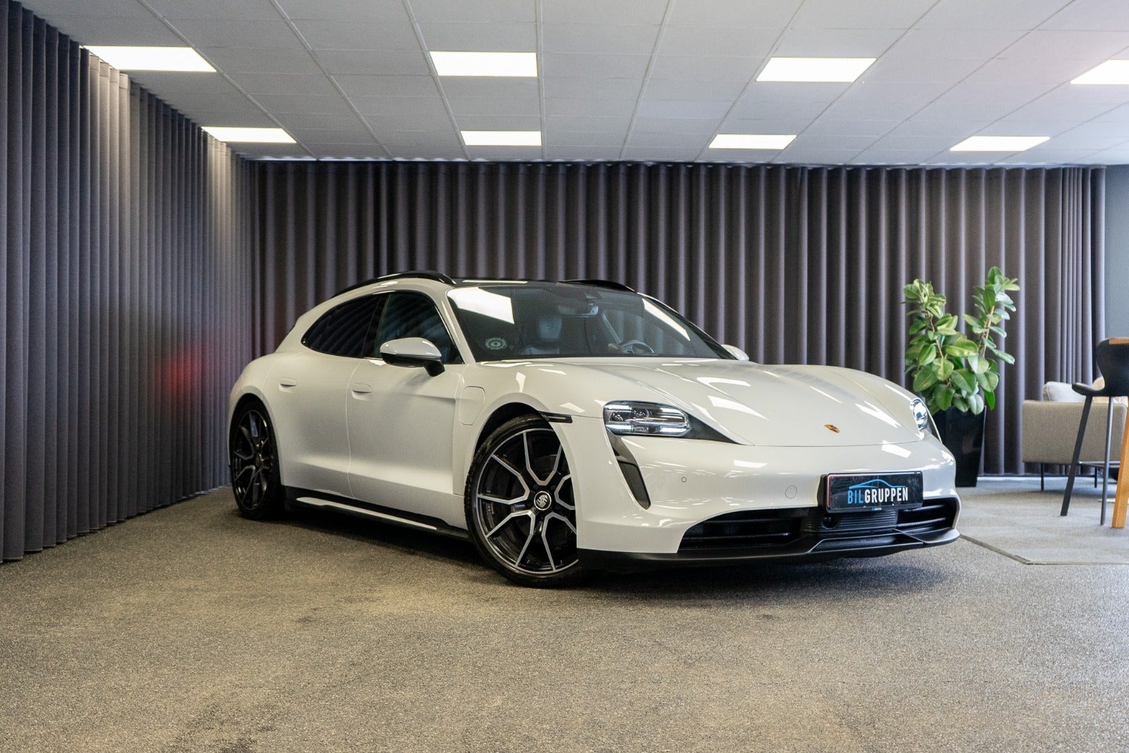Billede af Porsche Taycan  Performance+ Sport Turismo