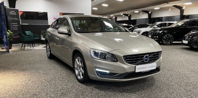 Volvo S60 2,0 T3 152 Momentum 4d
