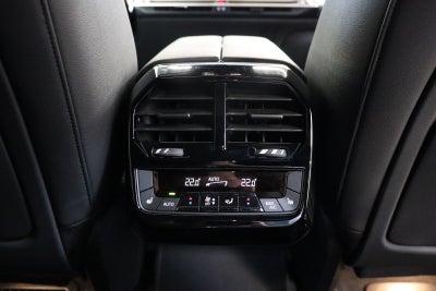 BMW iX xDrive40 Fully Charged